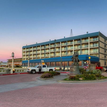 Promenade Inn & Suites Oceanfront Seaside Bagian luar foto