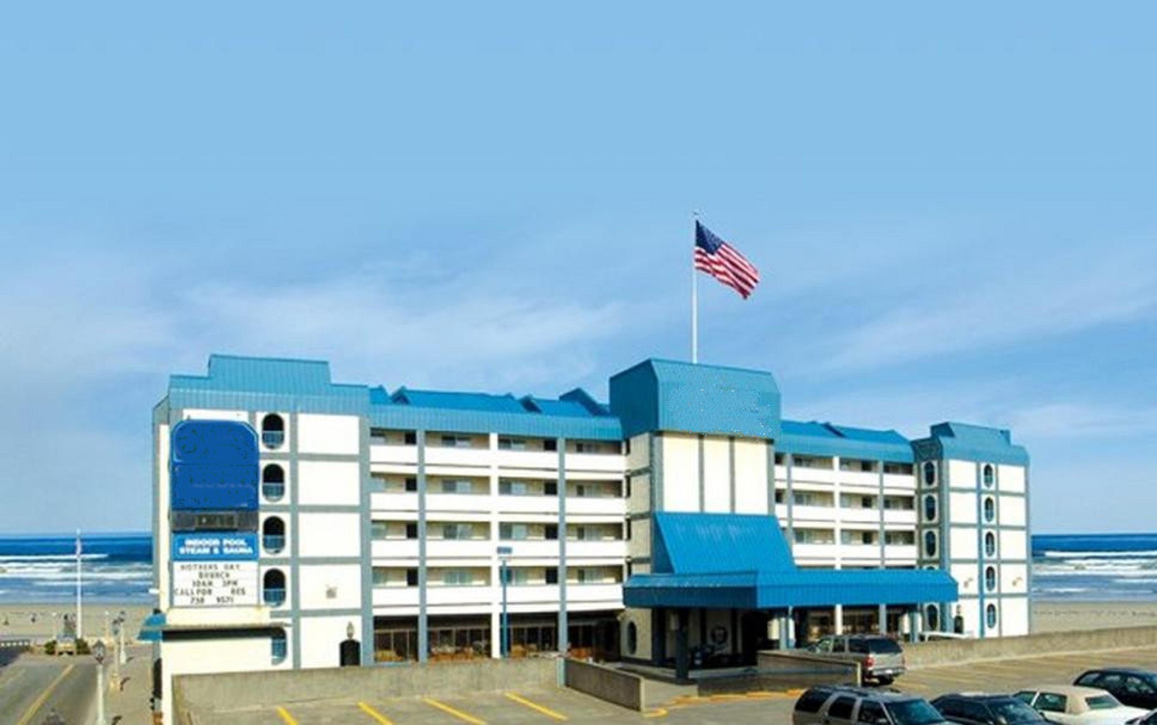 Promenade Inn & Suites Oceanfront Seaside Bagian luar foto