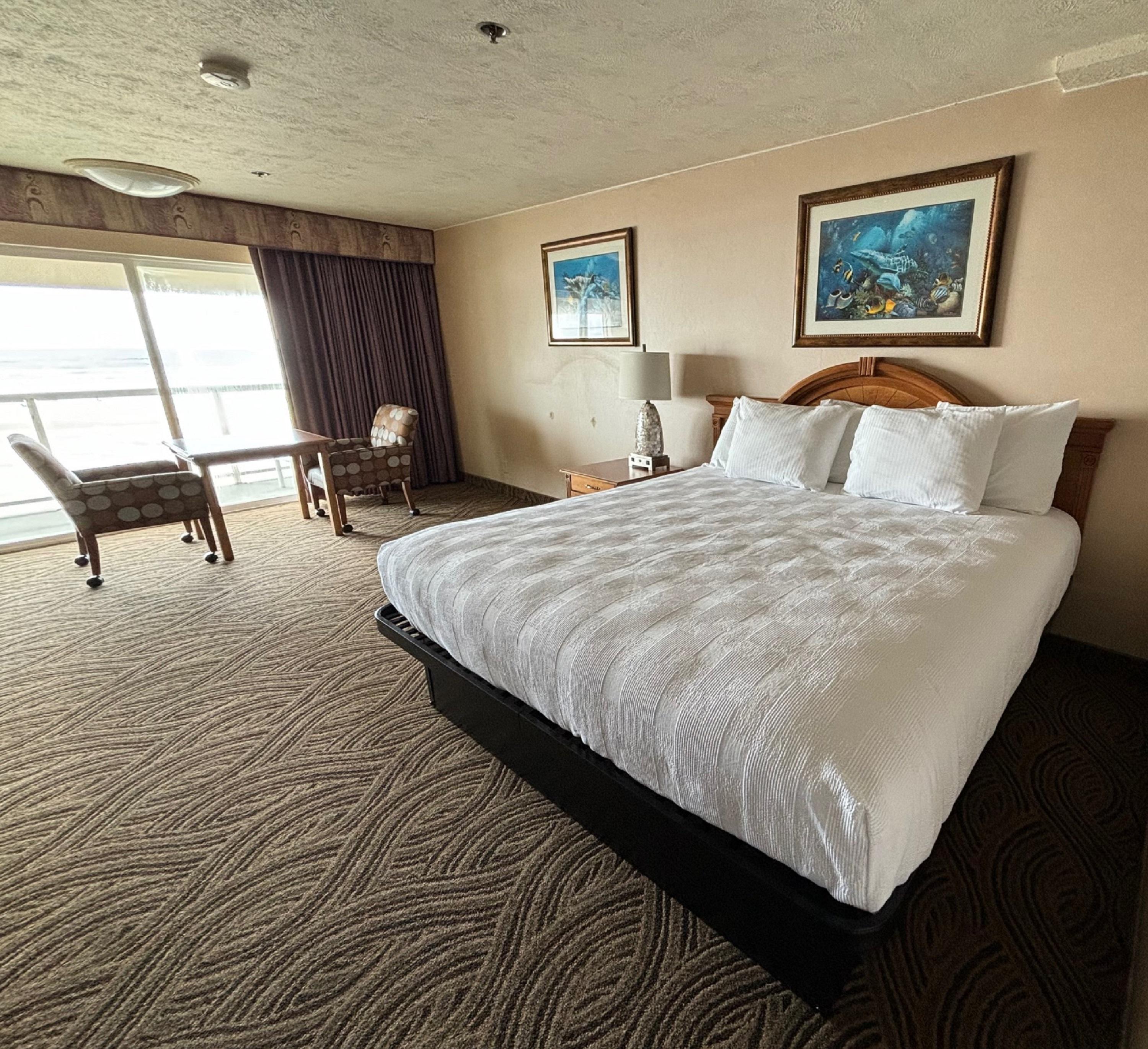 Promenade Inn & Suites Oceanfront Seaside Bagian luar foto