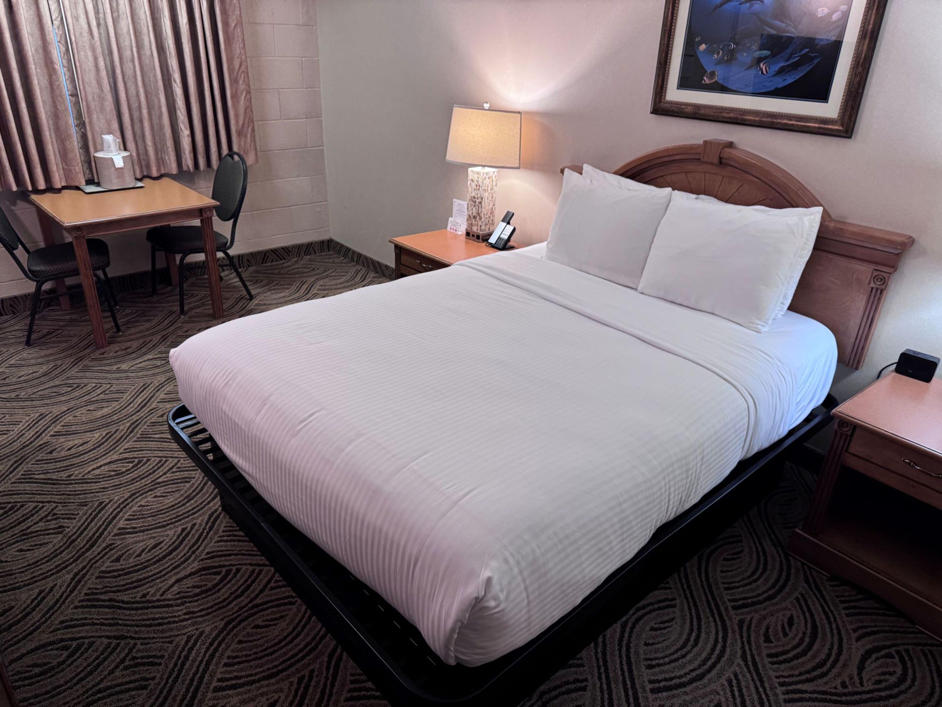 Promenade Inn & Suites Oceanfront Seaside Bagian luar foto