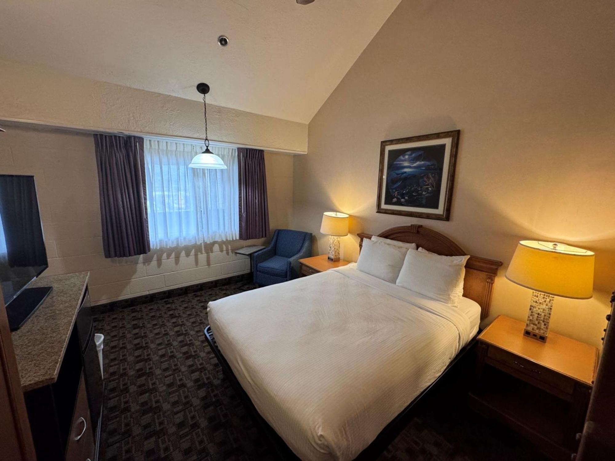 Promenade Inn & Suites Oceanfront Seaside Bagian luar foto